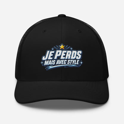 Casquette Trucker, brodée « Je perds mais avec style », en Noir, vue de face, image 3