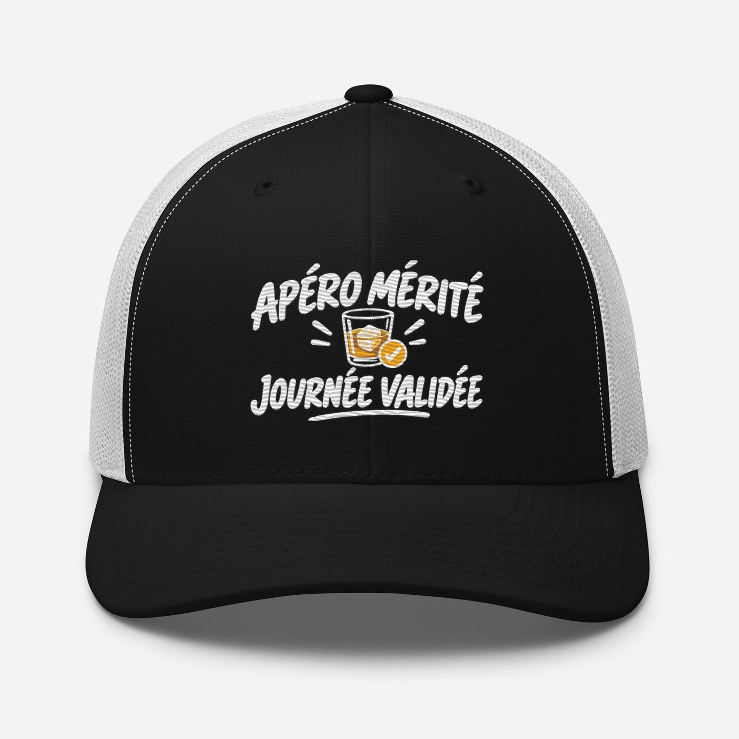 Casquette Trucker, brodée « Apéro mérité, journée validée », en Noir, vue de face, image 9