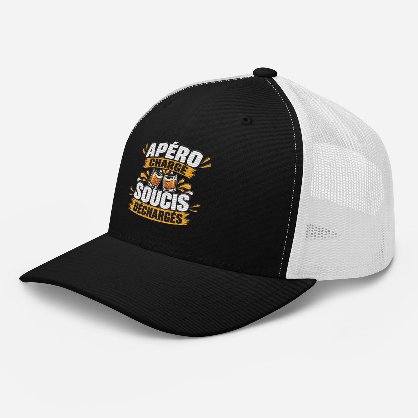 Casquette Trucker, brodée « Apéro chargé, soucis déchargés », en Noir, vue de trois quarts, image 11
