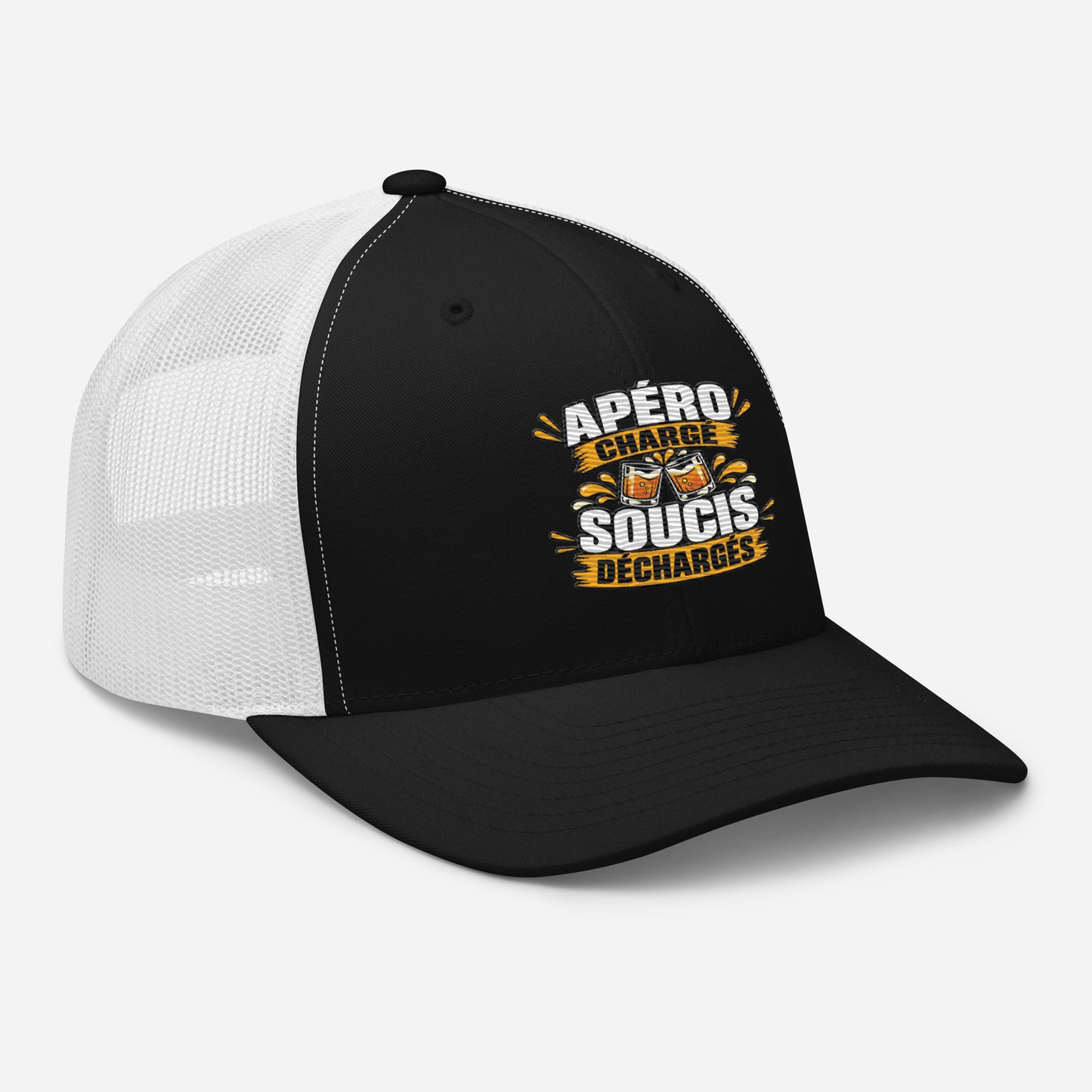 Casquette Trucker, brodée « Apéro chargé, soucis déchargés », en Noir, vue de trois quarts, image 13