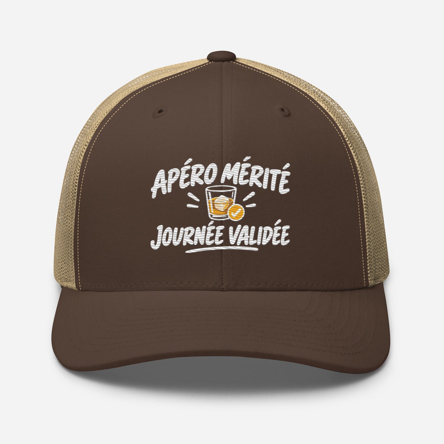 Casquette Trucker, brodée « Apéro mérité, journée validée », en Kaki, vue de face, image 44