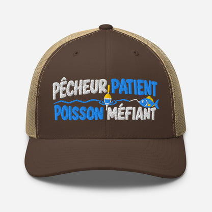 Casquette Trucker, brodée « Pêcheur patient, poisson méfiant », en Kaki, vue de face, image 45