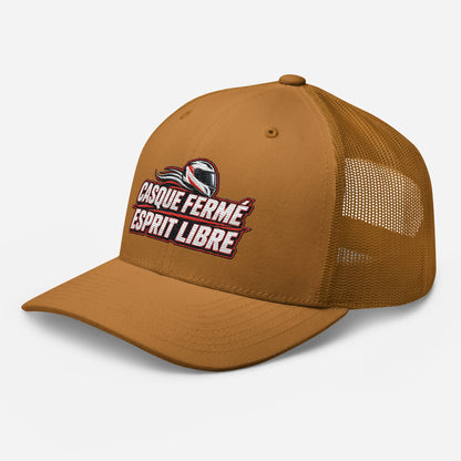 Casquette Trucker, brodée « Casque fermé, esprit libre », en Caramel, vue de trois quarts, image 64