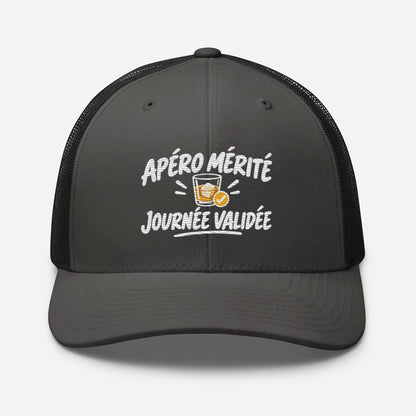 Casquette Trucker, brodée « Apéro mérité, journée validée », en Noir, vue de face, image 27