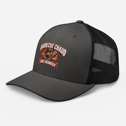 Casquette Trucker, brodée « Barbecue chaud, chef heureux », en Noir, vue de trois quarts, image 29