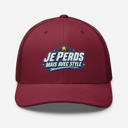 Casquette Trucker, brodée « Je perds mais avec style », en Canneberge, vue de face, image 31