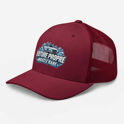 Casquette Trucker, brodée « Voiture propre, miracle rare », en Canneberge, vue de trois quarts, image 35