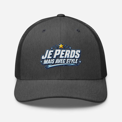 Casquette Trucker, brodée « Je perds mais avec style », en Dark Heather Gray, vue de face, image 49