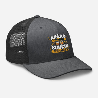 Casquette Trucker, brodée « Apéro chargé, soucis déchargés », en Dark Heather Gray, vue de trois quarts, image 55