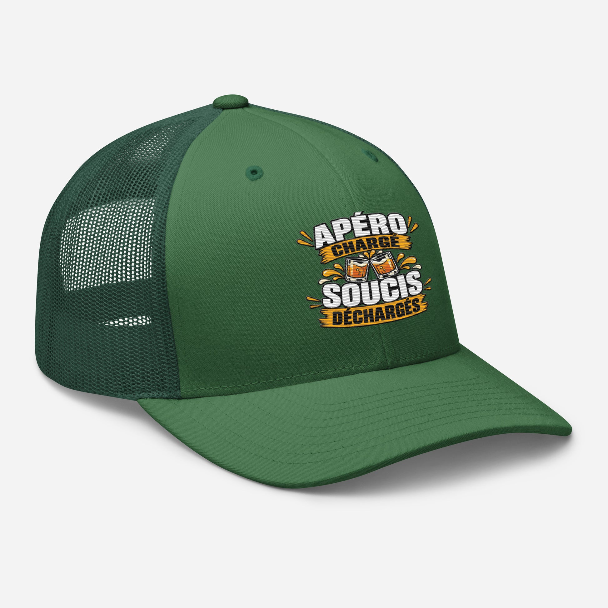 Casquette Trucker, brodée « Apéro chargé, soucis déchargés », vue de trois quarts, image 61