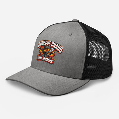 Casquette Trucker, brodée « Barbecue chaud, chef heureux », en Noir, vue de trois quarts, image 71