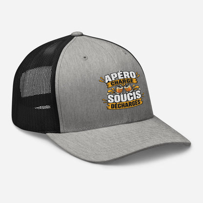 Casquette Trucker, brodée « Apéro chargé, soucis déchargés », en Noir, vue de trois quarts, image 72