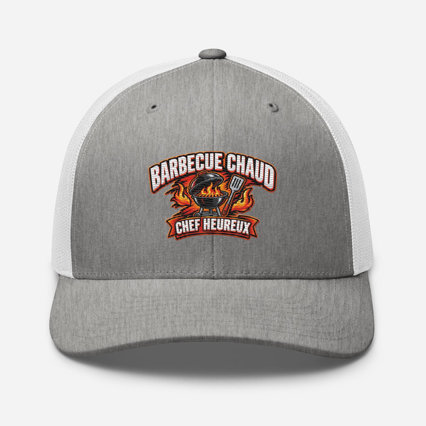 Casquette Trucker, brodée « Barbecue chaud, chef heureux », en Heather Grey/White, vue de face, image 74