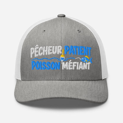 Casquette Trucker, brodée « Pêcheur patient, poisson méfiant », en Heather Grey/White, vue de face, image 73