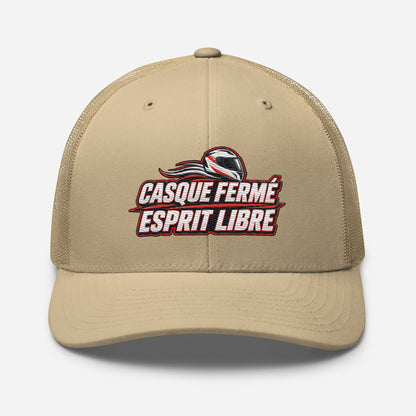 Casquette Trucker, brodée « Casque fermé, esprit libre », en Kaki, vue de face, image 86