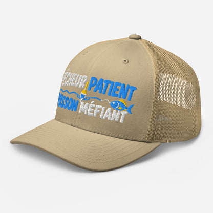 Casquette Trucker, brodée « Pêcheur patient, poisson méfiant », en Kaki, vue de trois quarts, image 88