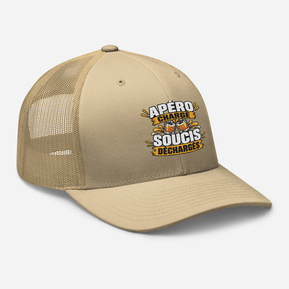 Casquette Trucker, brodée « Apéro chargé, soucis déchargés », en Kaki, vue de trois quarts, image 90