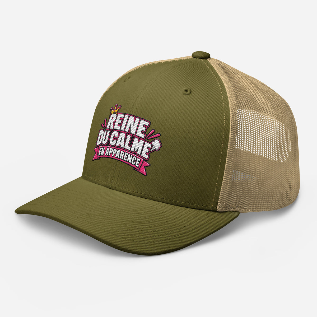 Casquette Trucker, brodée « Reine du calme, en apparence », en Kaki, vue de trois quarts, image 95