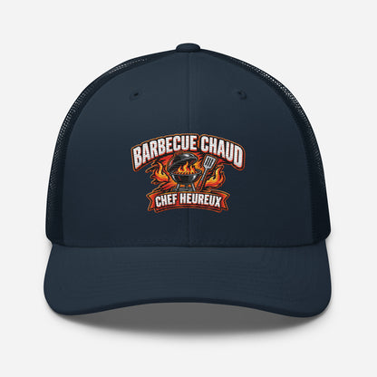 Casquette Trucker, brodée « Barbecue chaud, chef heureux », en Bleu Marine, vue de face, image 15