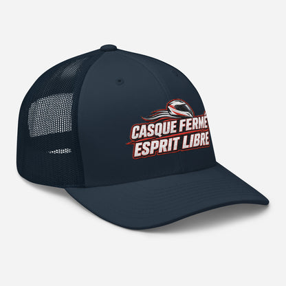 Casquette Trucker, brodée « Casque fermé, esprit libre », en Bleu Marine, vue de trois quarts, image 19
