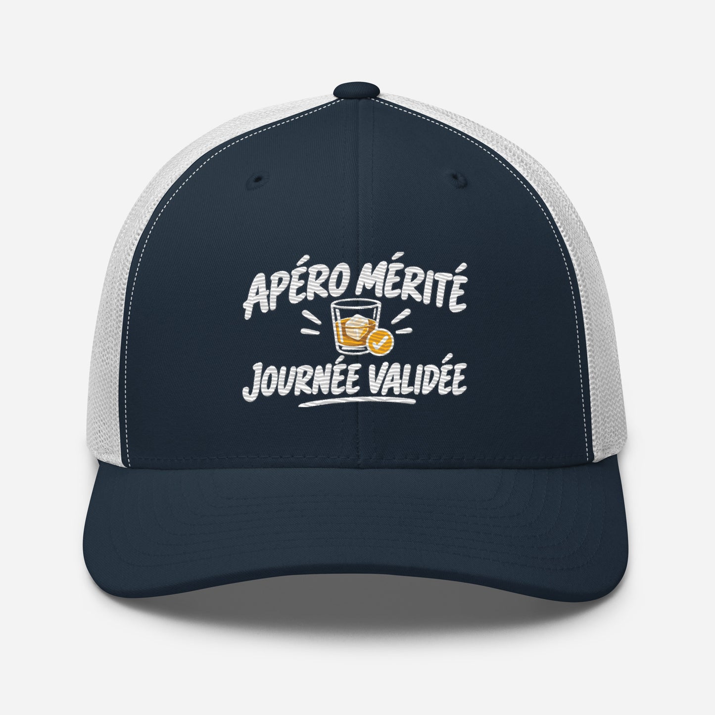 Casquette Trucker, brodée « Apéro mérité, journée validée », en Bleu Marine, vue de face, image 21