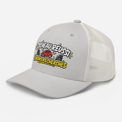 Casquette Trucker, brodée « Créneau réussi, Témoins recherchés », vue de trois quarts, image 83