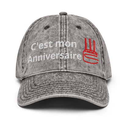 Casquette Baseball, brodée « C'est mon anniversaire », en Charcoal Grey, vue de face, image 5