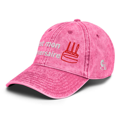 Casquette Baseball, brodée « C'est mon anniversaire », en Rose, vue de trois quarts, image 28